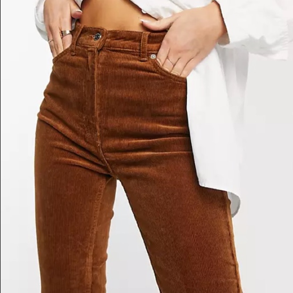 Weekday corduroy pants straight leg skinny fit brown rust size 4